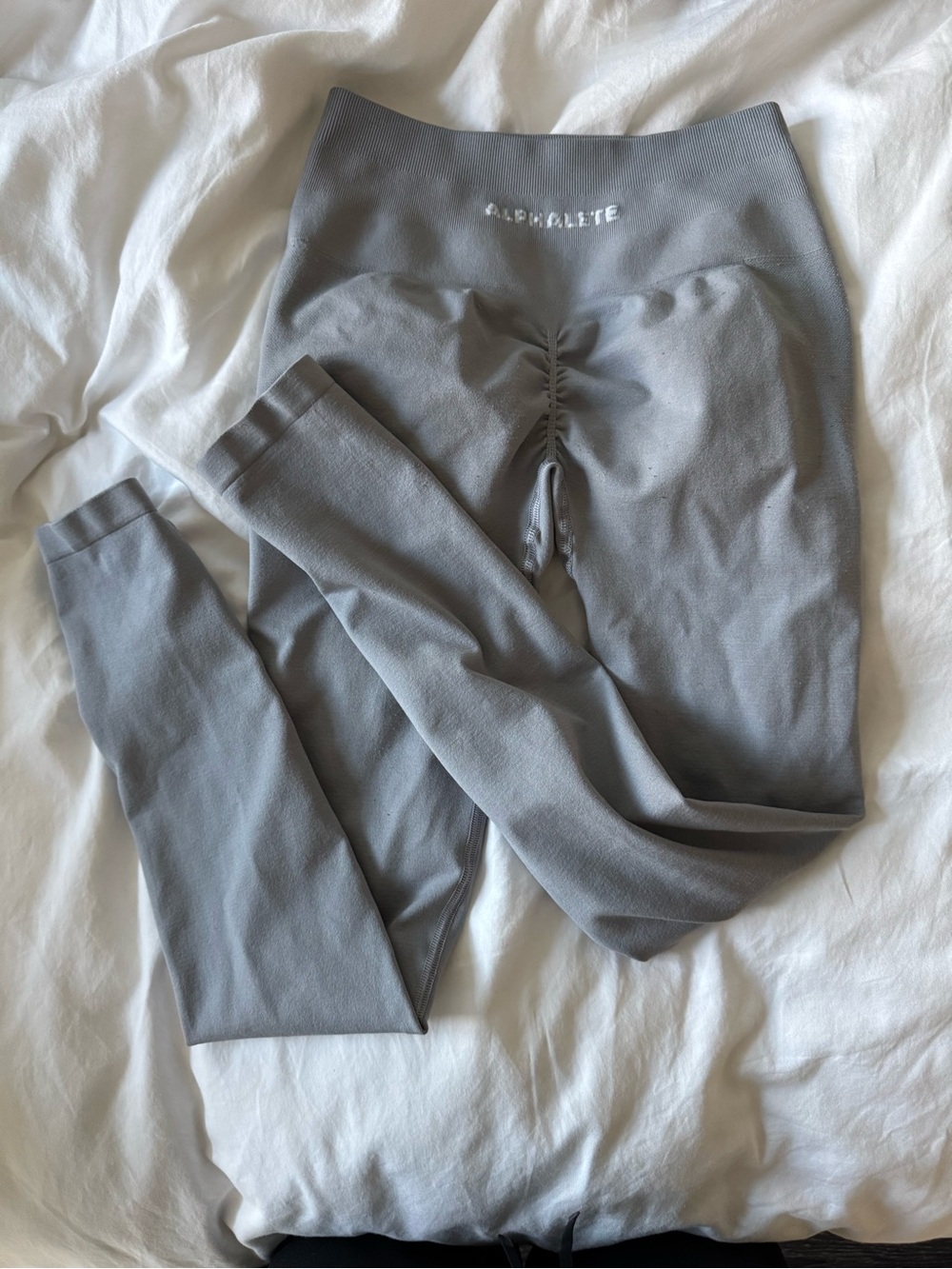 Alphalete Amplify High-Waist Leggings